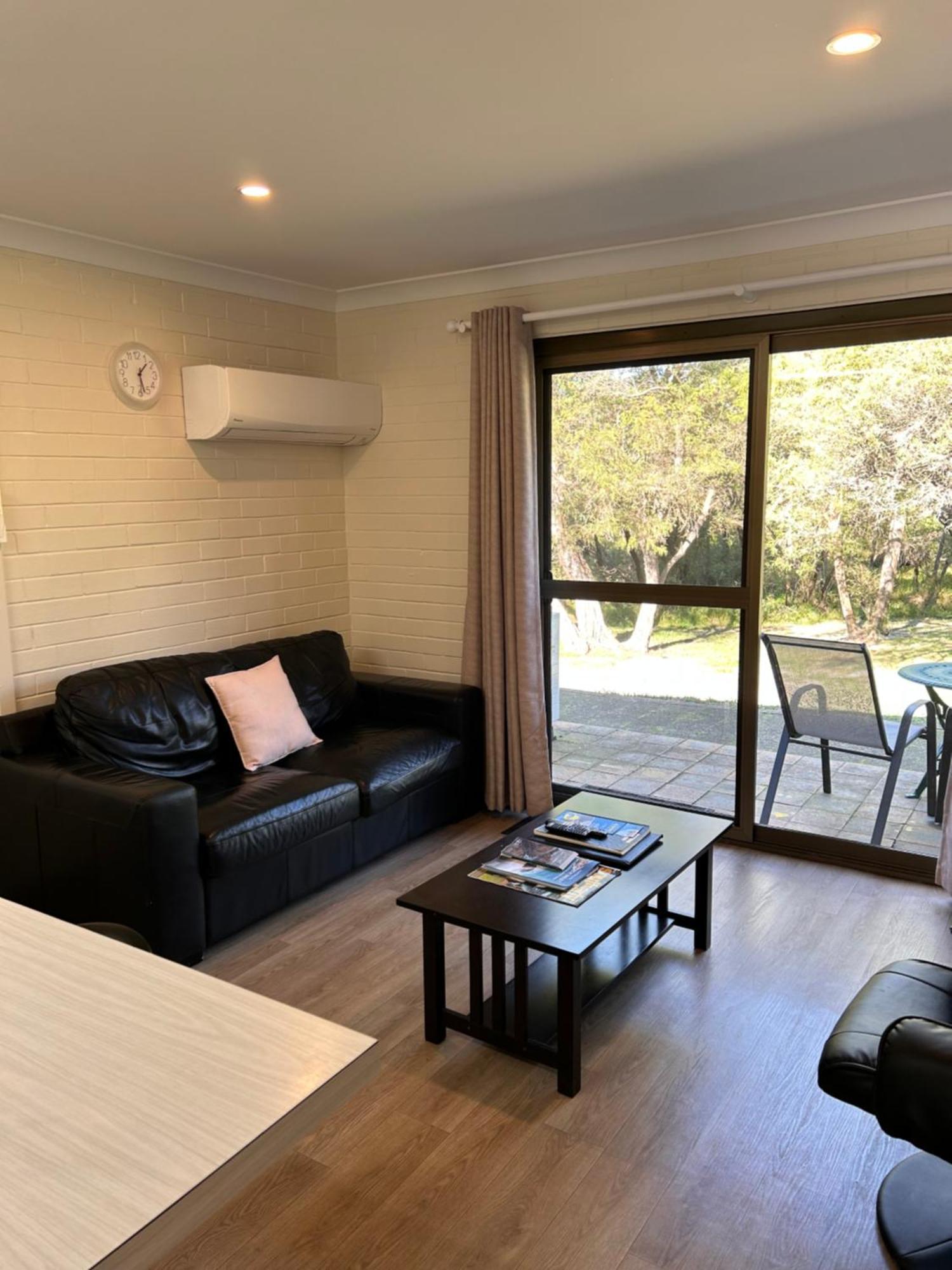 Lodge Emu Albany